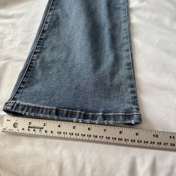 Sofia Jeans Women's Super Hi-Rise Curvy Boot AMAYA Blue Jeans Distressed Size 14 - Picture 15 of 16